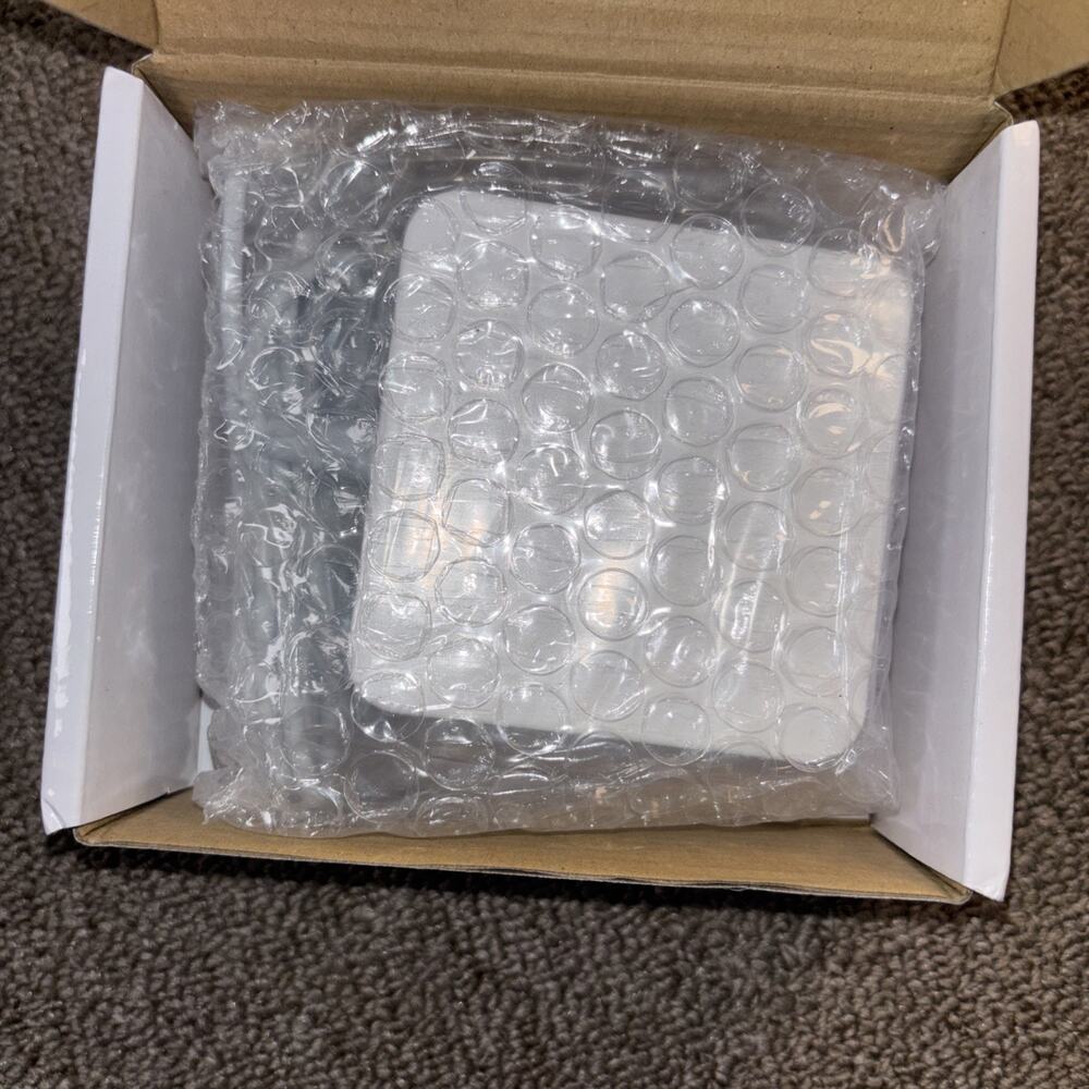 Replacement MacBook Power Adapter New In Box 13 Inch 2012 - Picture 4 of 6